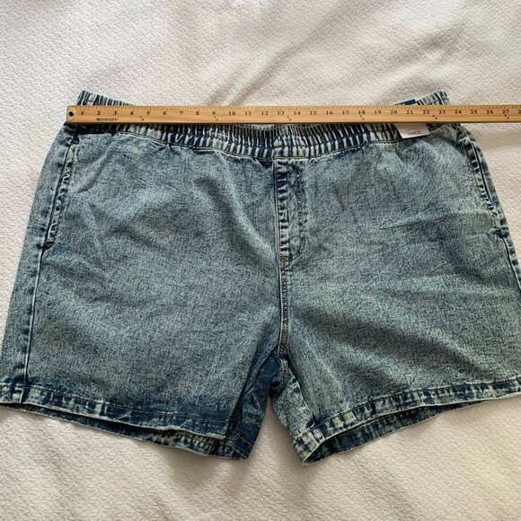 NEW Terra & Sky acid washed pull on elastic waist high rise slouchy short - Picture 5 of 9